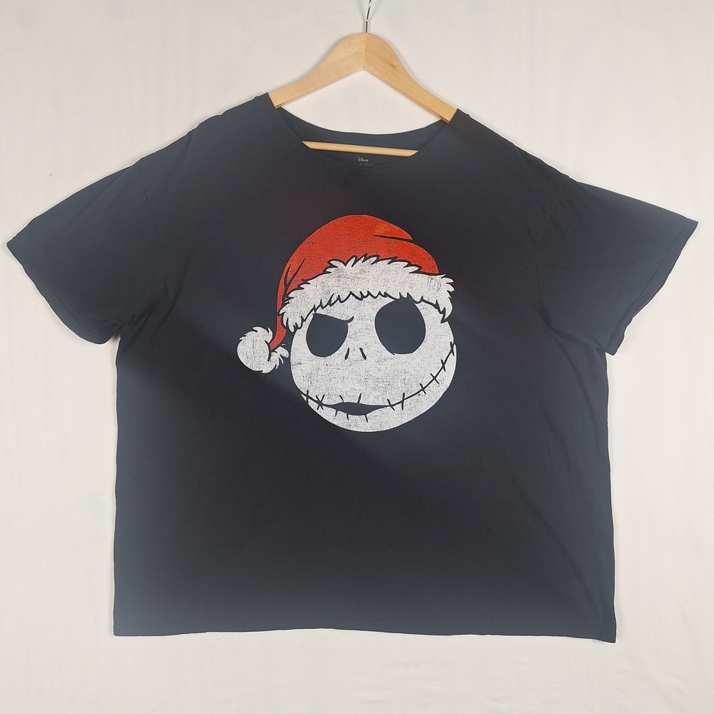 Disney Nightmare Before Christmas Jack Skellington Santa Hat Graphic Shirt 2XL